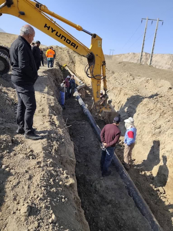 رفع نشتي خط لوله 10 اينچ خاروانا با هدف پايداري جريان انتقال گاز